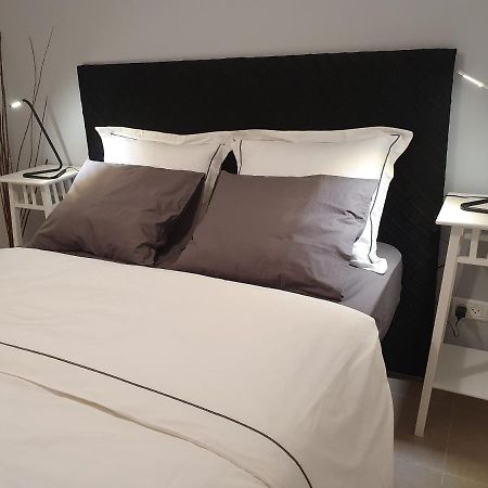 Apartamento אצל זיו Ramat Gan Exterior foto